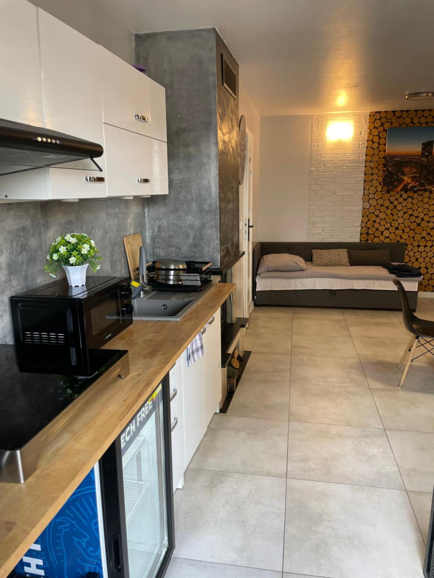 Aparthotel Przytulny Zakatek Zerniki Wroclawskie Esterno foto