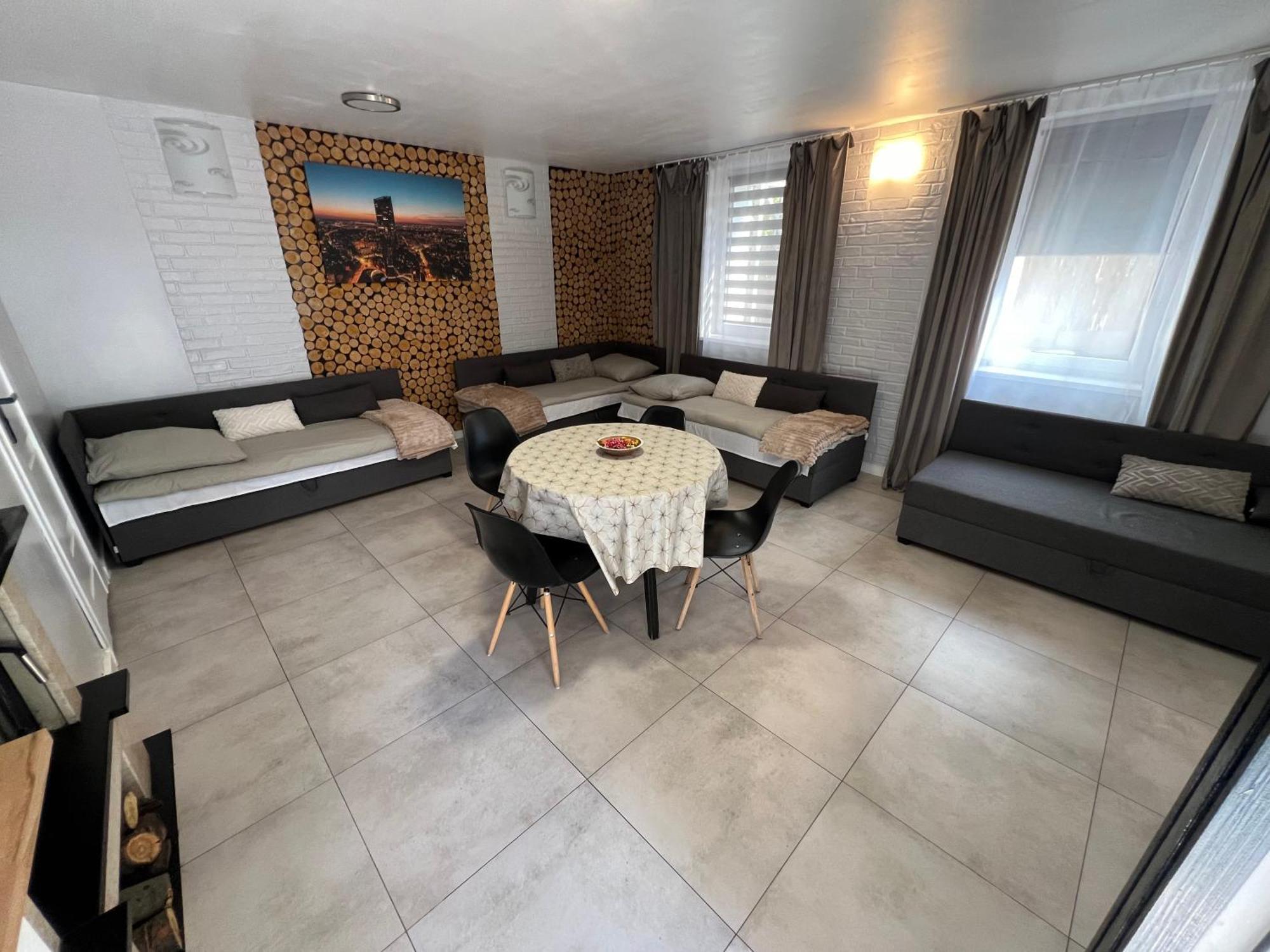 Aparthotel Przytulny Zakatek Zerniki Wroclawskie Esterno foto